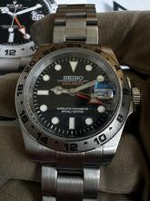 Load image into Gallery viewer, Seiko mod explorer 2 dial text (4r36 gmt movement)