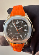 Load image into Gallery viewer, Seiko nh35 Aquanaut orange Mod