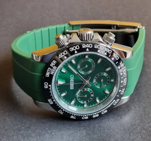 Load image into Gallery viewer, Green vs daytona ceramic custom seiko vk63 daytona mod watch