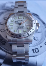 Load image into Gallery viewer, Seiko mod explorer 2 polar