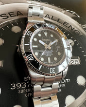 Load image into Gallery viewer, Deepsea vs marine master