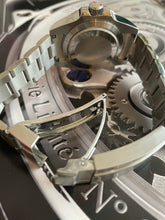 Load image into Gallery viewer, The Ceramic Black and blue bezel watch