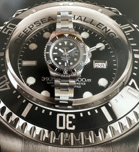Load image into Gallery viewer, Deepsea vs marine master