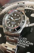 Load image into Gallery viewer, Deepsea vs marine master