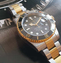 Load image into Gallery viewer, Two Tone black ceramic automatic seiko nh35 movement watch