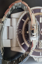 Load image into Gallery viewer, Dateless patina vintage style automatic diver watch