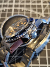 Load image into Gallery viewer, Single red vintage style watch build