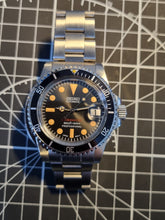 Load image into Gallery viewer, Single red vintage style watch build