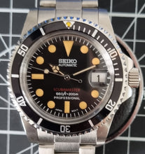 Load image into Gallery viewer, Single red vintage style watch build