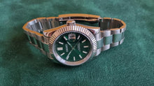Load image into Gallery viewer, Datejust sunburst green