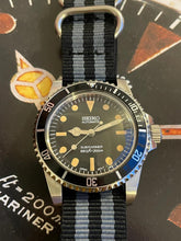 Load image into Gallery viewer, vintage style driver black aluminium bezel seiko nh35 automatic movement watch on nato