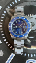 Load image into Gallery viewer, Blue ceramic sunburst blue dial automatic watch
