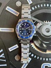 Load image into Gallery viewer, Blue ceramic sunburst blue dial automatic watch
