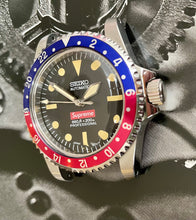 Load image into Gallery viewer, Red and blue aluminion bezel custom watch
