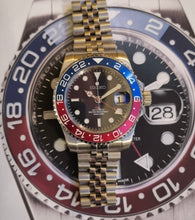 Load image into Gallery viewer, Seiko red & blue GMT - seiko 4R36 GMT movement