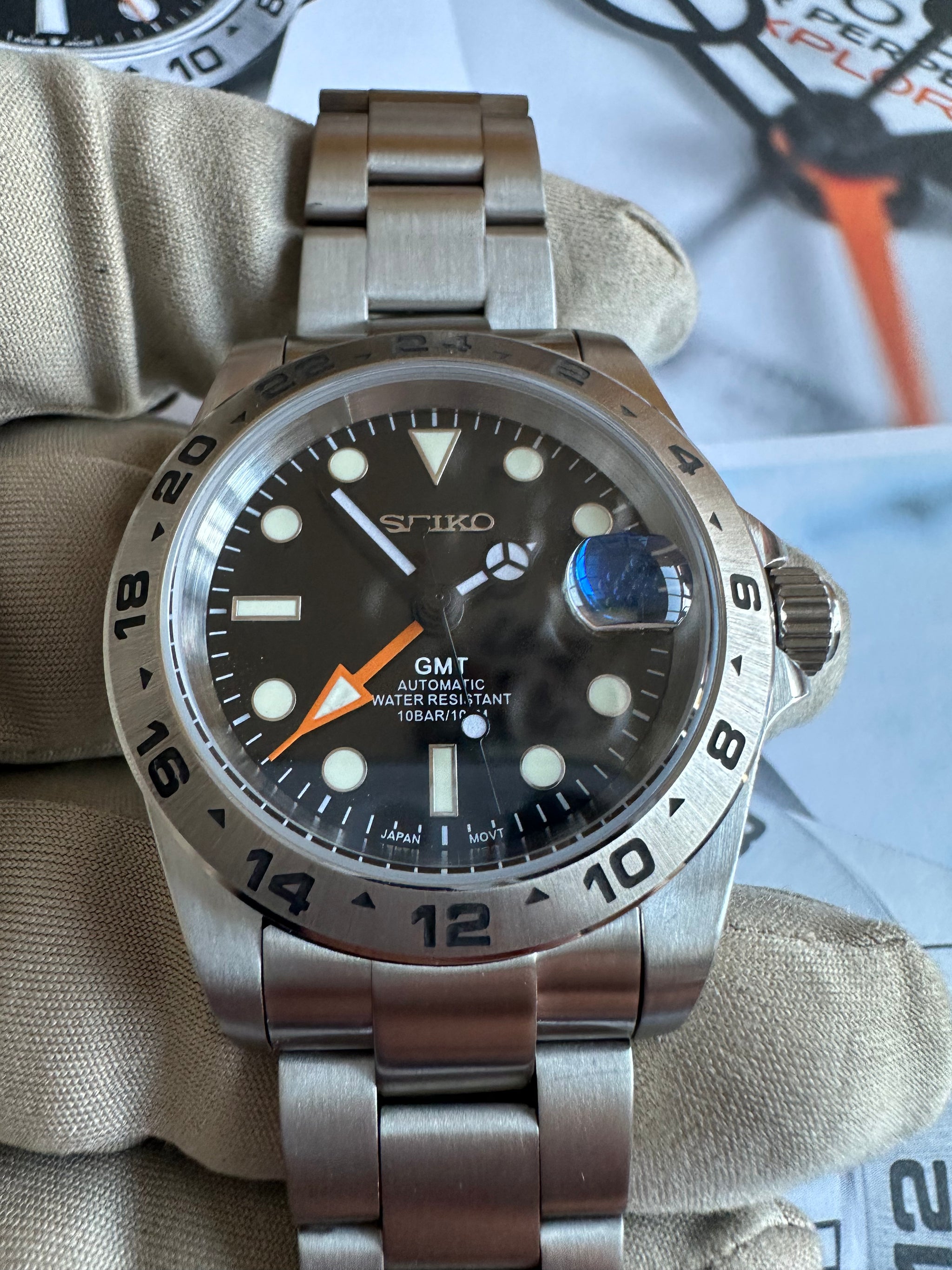 Seiko mod explorer 2 (4r36 gmt movement) – Lovetomodwatches