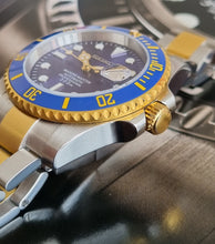 Load image into Gallery viewer, Bluesy two tone automatic watch
